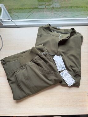 Set - koi Next Gen Superhuman Women's 2-Pocket STRETCH